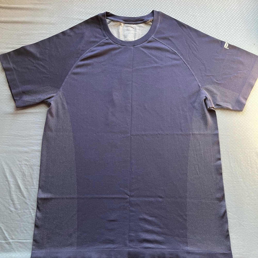 Fabletics Sportwear T-Shirt ( The Training
Day Tee) Deep Navy